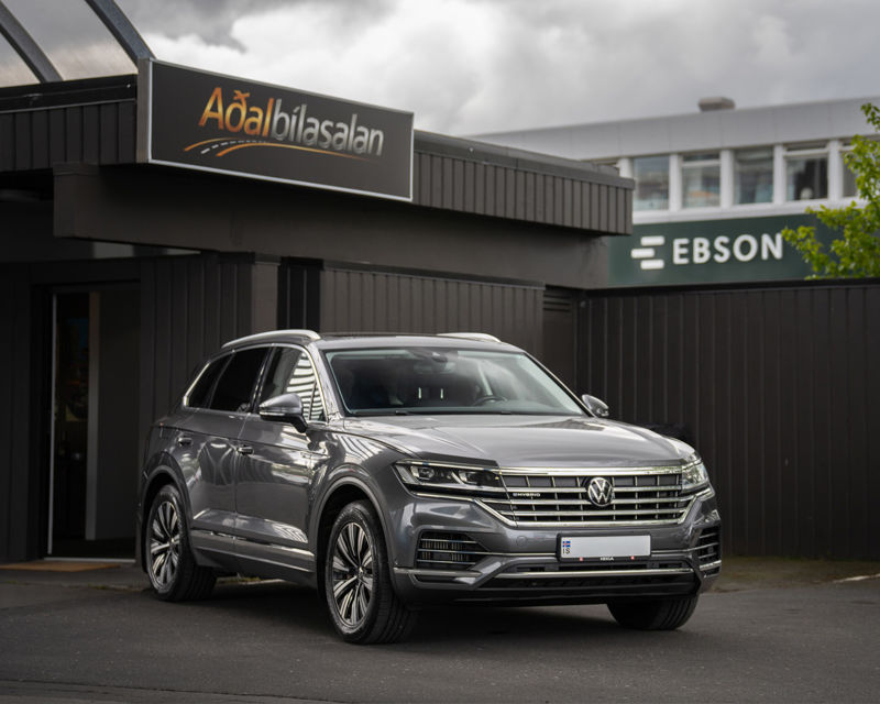 2021 VW Touareg E-Hybrid