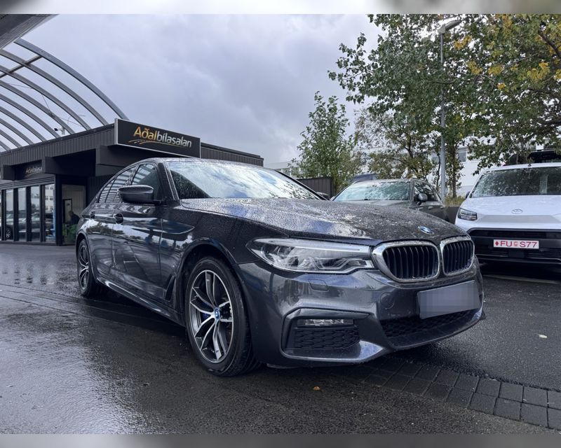 2020 BMW 5 530E xDrive M-Sport