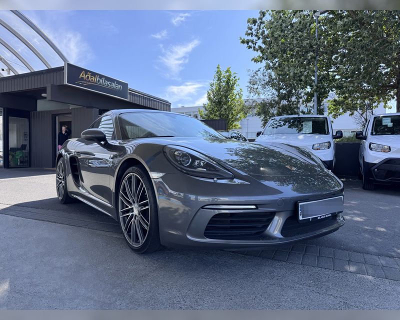 2017 Porsche 718 Cayman