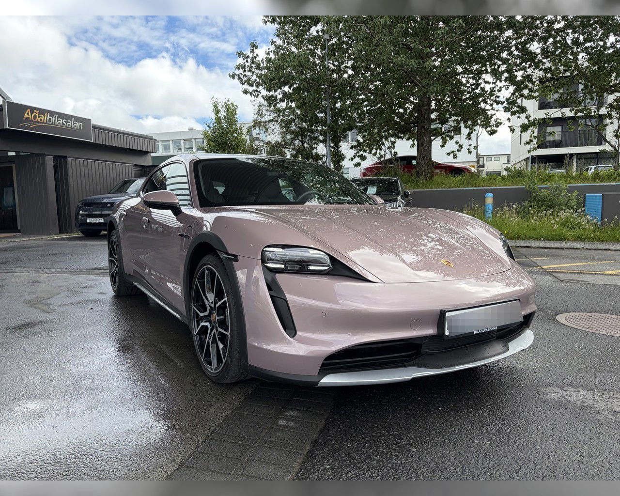 2022 Porsche Taycan 4