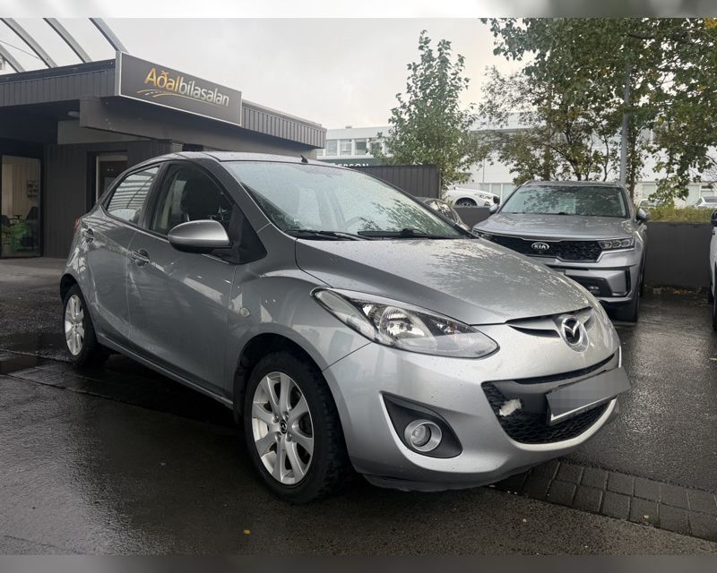 2013 Mazda 2