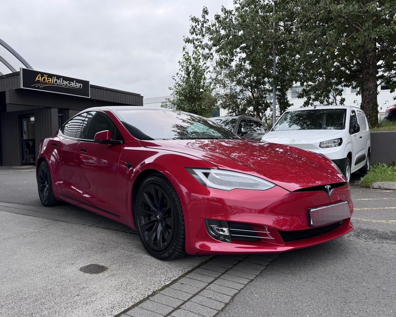 2020 Tesla Model S Long Range 100D