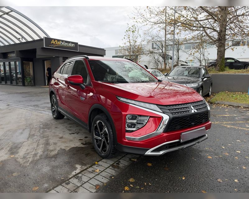 2023 Mitsubishi Eclipse Cross Intense Plus